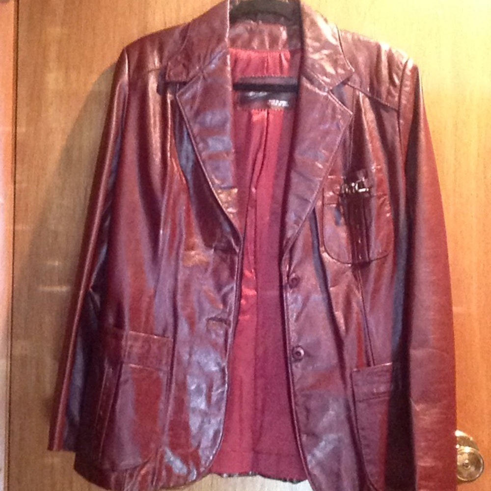 Authentic leather Aigner jacket Smoke Free Home